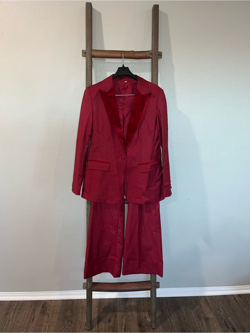 Women's Red Satin-Trim Blazer & Wide-Leg Trousers Set
